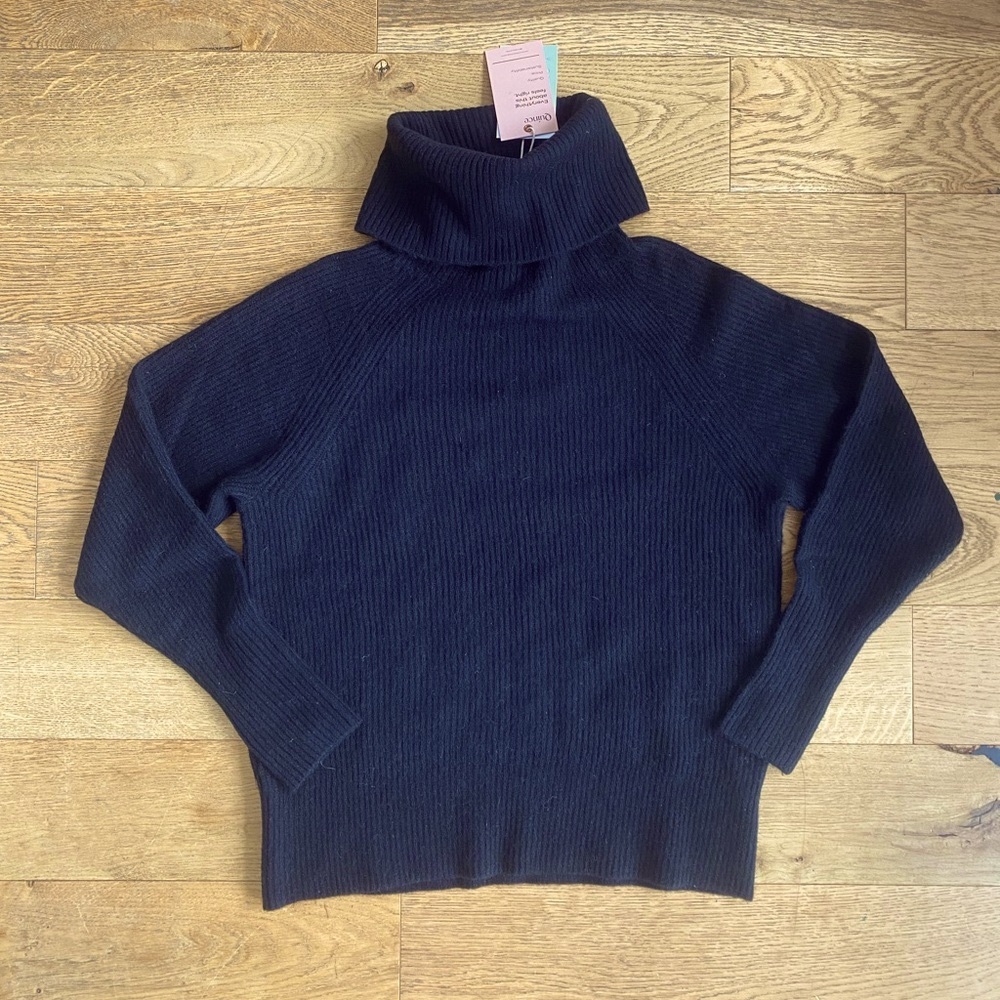 NWT baby alpaca wool turtleneck sweater black